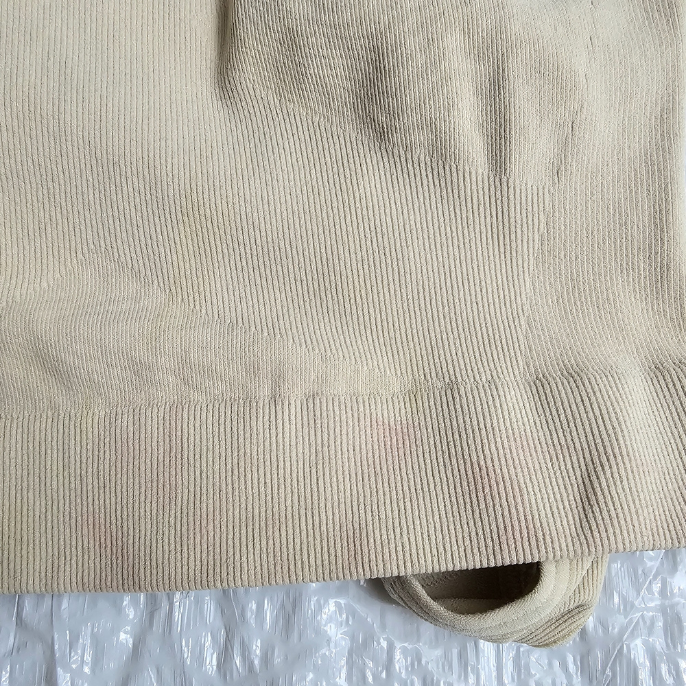 Annette Seamless Beige Sports Bra Size Medium NWT - Picture 4 of 4